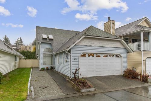 44-2865 Glen Dr, Coquitlam, BC, V3B6W3 | Card Image