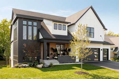 5240 Polaris Ln N, Plymouth, MN, 55446-3798 | Card Image