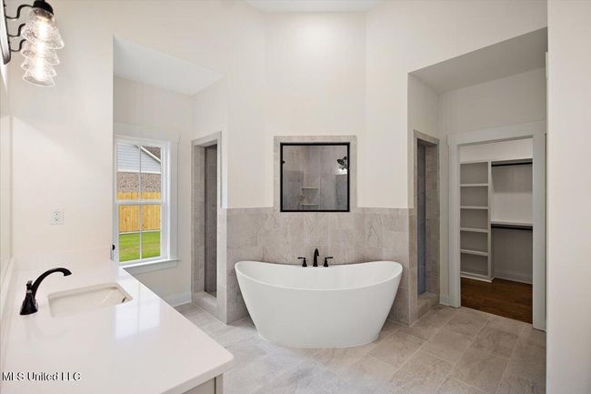 Primary Bath | Image 25