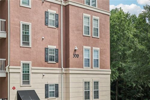 333 Ashford Cir, Atlanta, GA, 30338-2305 | Card Image