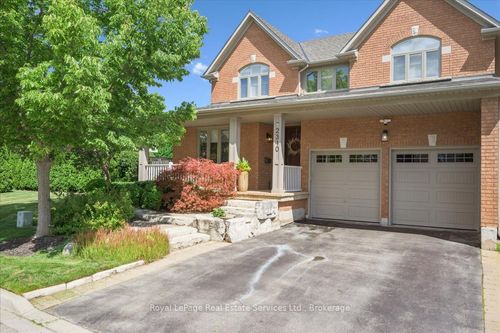 2310 Briargrove Cir, Oakville, ON, L6M5A5 | Card Image