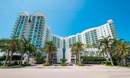 610-7900 Harbor Island Dr, North Bay Village, FL, 33141-4284 | Card Image