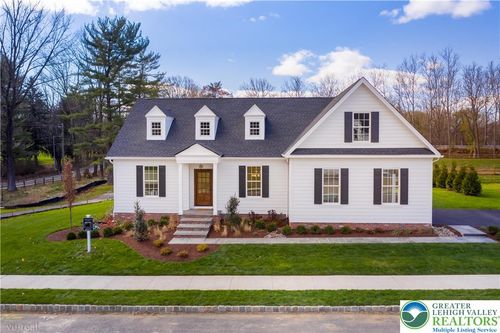 4630 Old Saucon Rd, Bethlehem, PA, 18015-8708 | Card Image