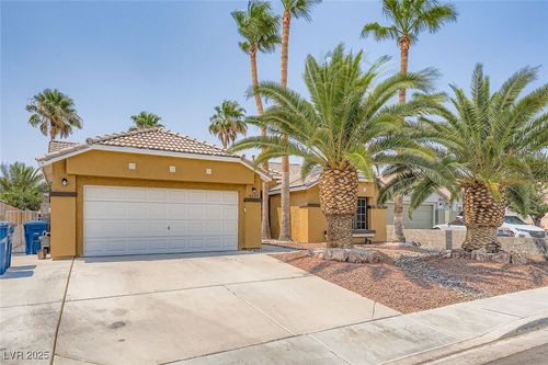 2429 Seymour Ct, North Las Vegas, NV, 89031-4359 | Card Image