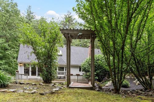 22 Tenney St, Georgetown, MA, 01833-1710 | Card Image