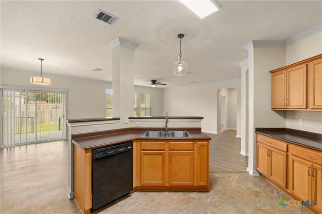 213 Springtree Pkwy, House other with 4 bedrooms, 3 bathrooms and null parking in Cibolo TX | Image 16