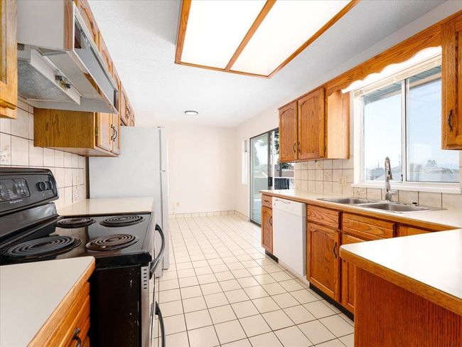 13357 79 Ave, House other with 4 bedrooms, 3 bathrooms and 12 parking in Surrey BC | Image 11