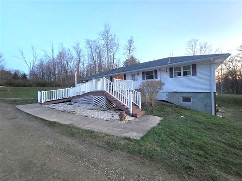 17510 State Highway 8, Centerville, PA, 16404-6714 | Card Image