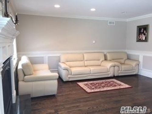 48-15 Overbrook St, Douglaston, NY, 11362-1114 | Card Image