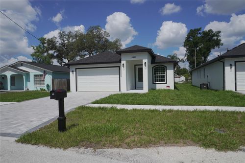 8924 N Orleans Ave, TAMPA, FL, 33604-1131 | Card Image