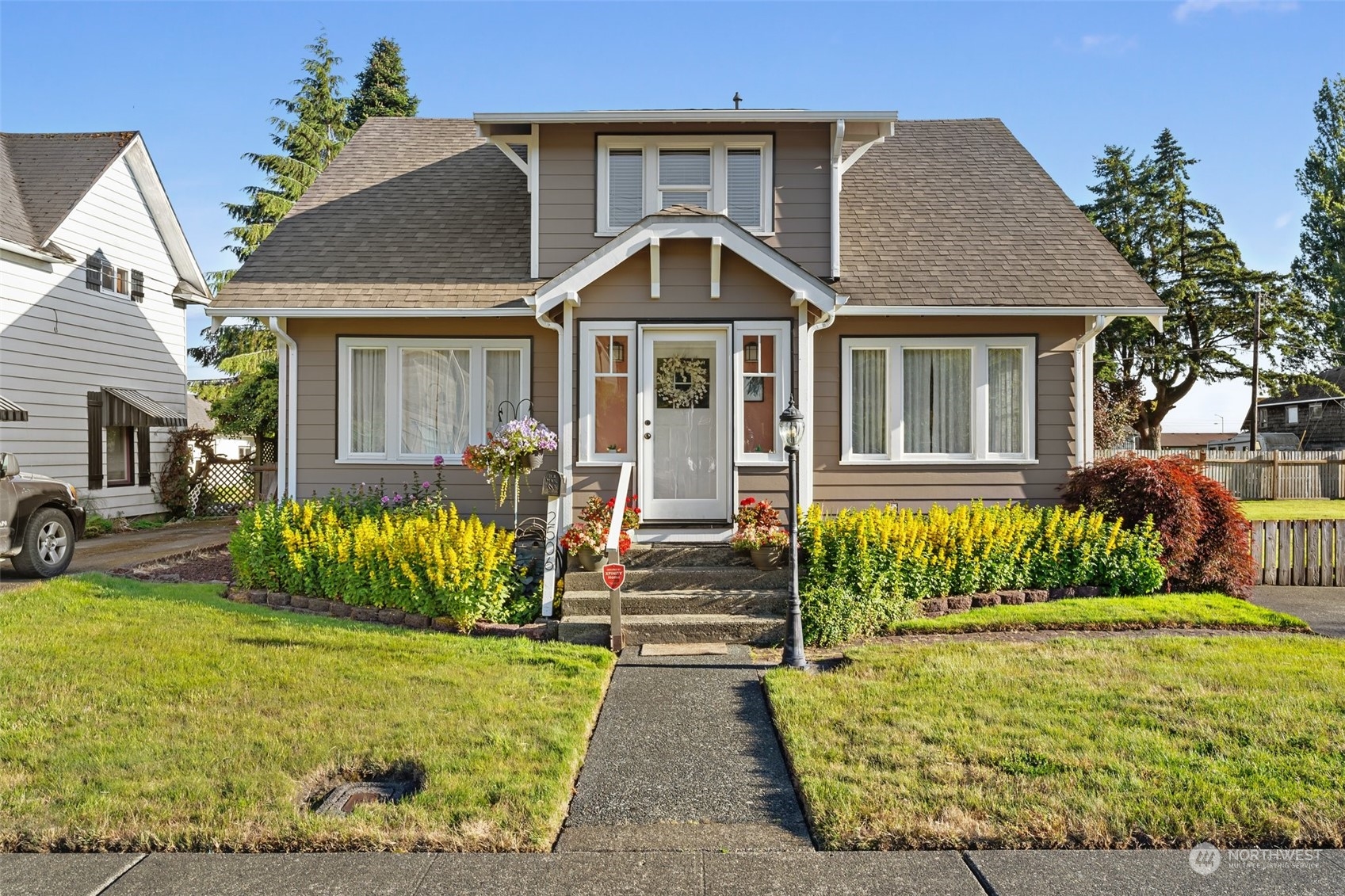 Aberdeen Ave, Hoquiam, WA 98550