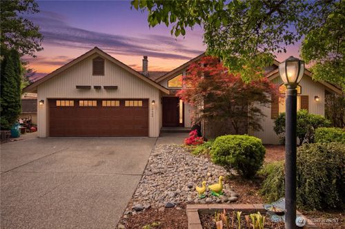 10422 45th Street Ct E, Edgewood, WA, 98372-2137 | Card Image