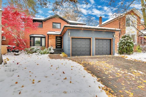 8 Sala Dr, Richmond Hill, ON, L4C8C2 | Card Image