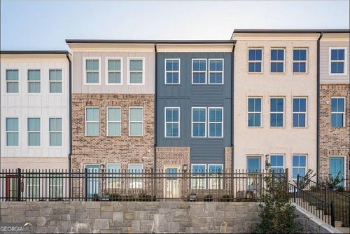 2638 Creekside Dr Nw, Atlanta, GA, 30318-0600 | Card Image