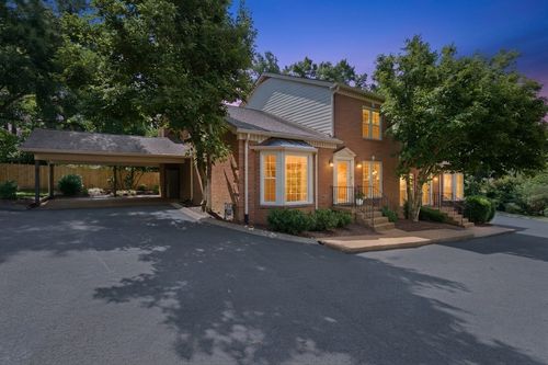 8 Sharonwood Dr, Nashville, TN, 37215-1227 | Card Image