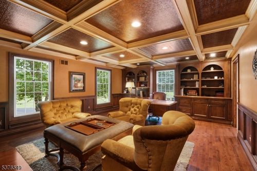 18 Kerby Ln, Mendham, NJ, 07945-2901 | Card Image