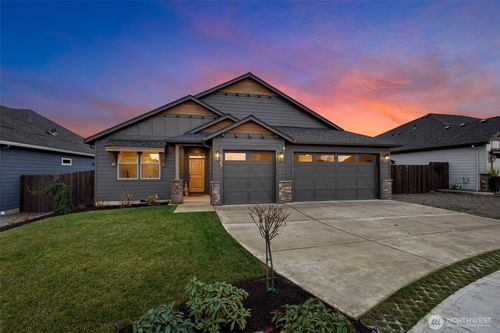 825 S Goose Loop, Ridgefield, WA, 98642-3442 | Card Image