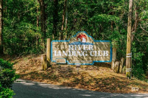 326-326 Riverbend Dr, Mobile, AL, 36605-6842 | Card Image