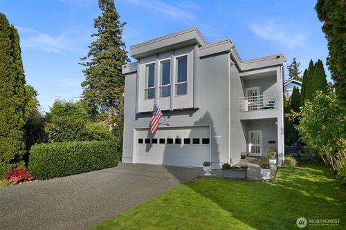1005 11th St, Bellingham, WA, 98225-6613 | Card Image