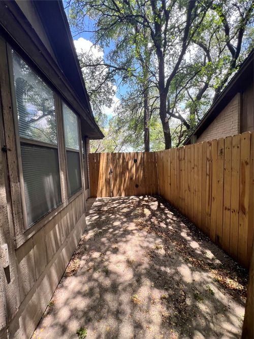 b-1006 Milford Way, Austin, TX, 78745-2975 | Card Image