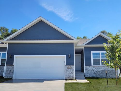 720 Magnolia Way, Tiffin, IA, 52340-9259 | Card Image