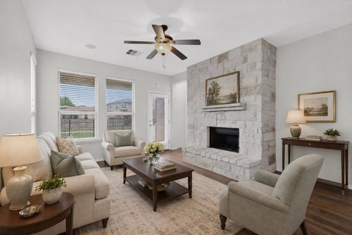 5417 Kara Dr, Austin, TX, 78744-5429 | Card Image