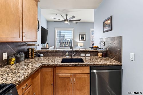 921-210 S 16th St, Omaha, NE, 68102-1642 | Card Image