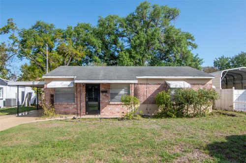 3907 W Pine Street, TAMPA, FL, 33607 | Card Image