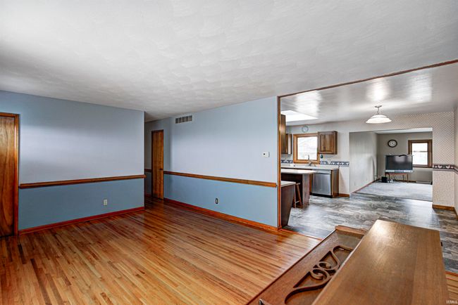 30888 Us Highway 20, House other with 3 bedrooms, 2 bathrooms and null parking in New Carlisle IN | Image 4
