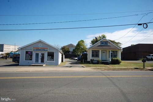 17939-17935 Main St, DUMFRIES, VA, 22026-2471 | Card Image