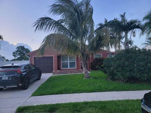 10585 Aquarius Ln, Royal Palm Beach, FL, 33411-3046 | Card Image