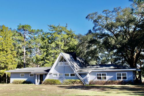 103 Pretty Pond Ln, DeFuniak Springs, FL, 32433-7263 | Card Image