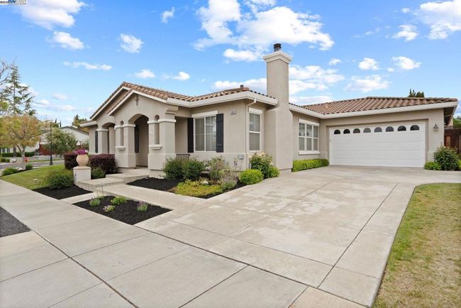 1646 Cascina Ct, House other with 4 bedrooms, 3 bathrooms and 3 parking in Livermore CA | Image 6