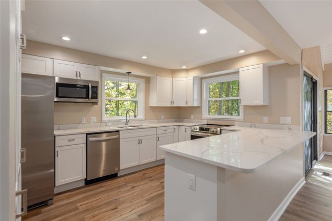19 Indian Falls Way, House other with 3 bedrooms, 3 bathrooms and null parking in Lake Toxaway NC | Image 21