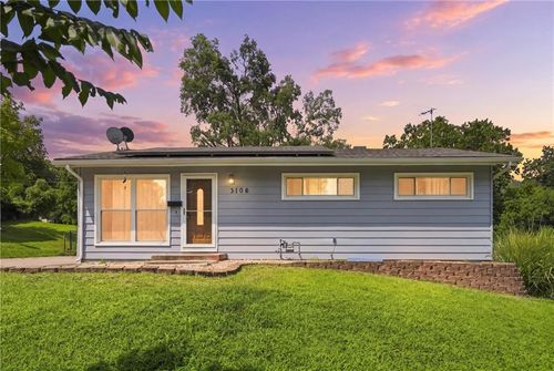 3106 N Union St, Independence, MO, 64050-1163 | Card Image