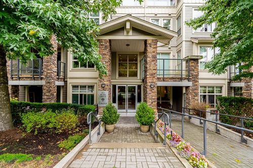 106-265 Ross Dr, New Westminster, BC, V3L0C8 | Card Image