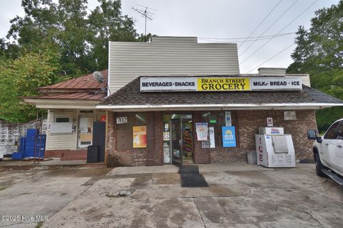 702 Branch St, Rocky Mount, NC, 27801-5621 | Card Image