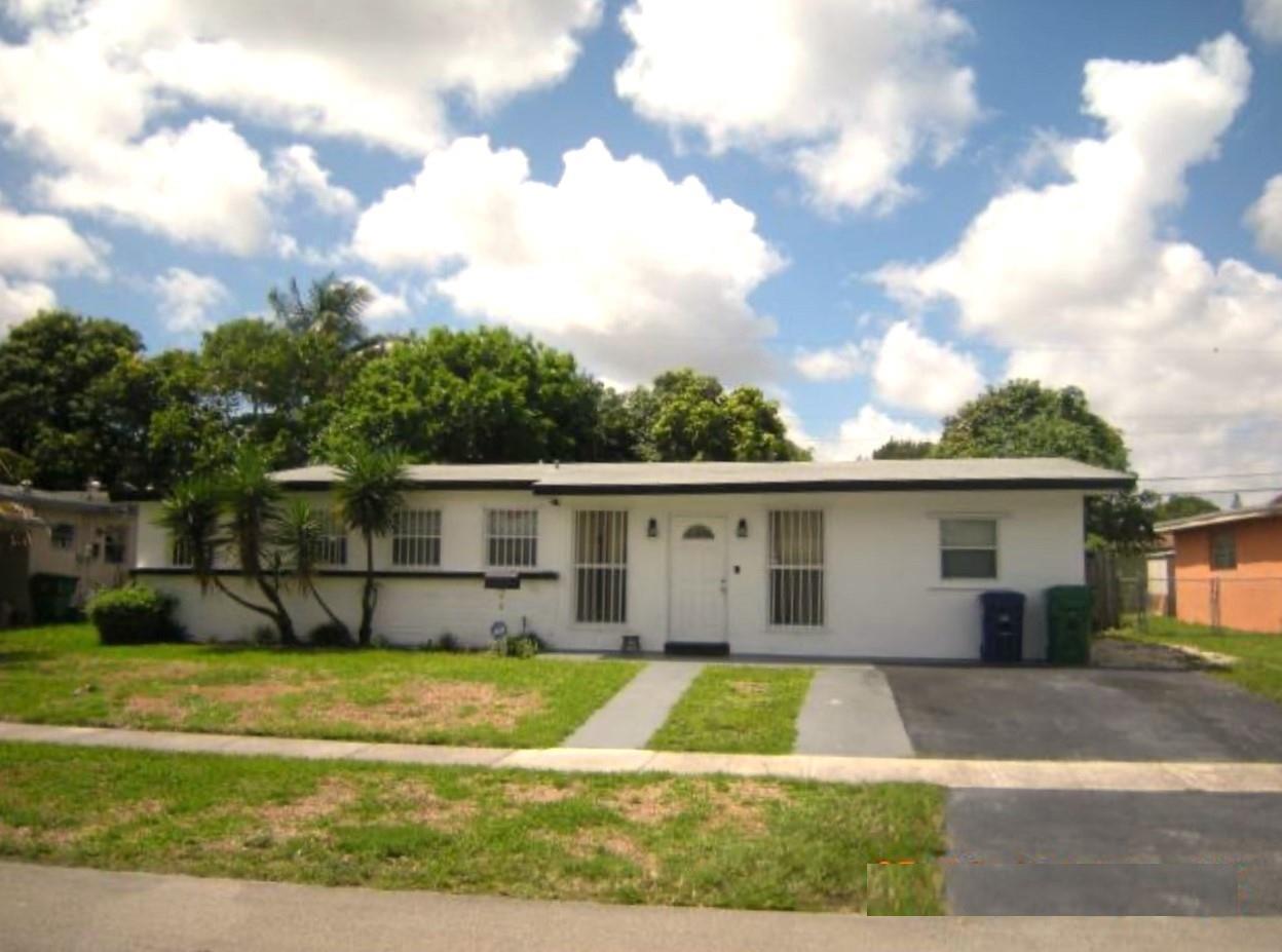 11th Pl, Lauderhill, FL 33313