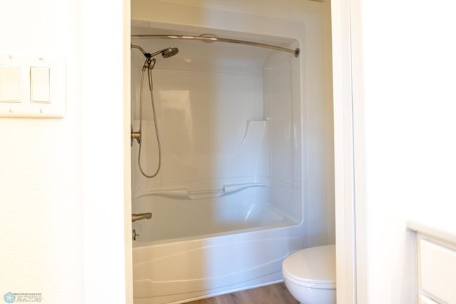 626 interior-12.jpg | Image 15