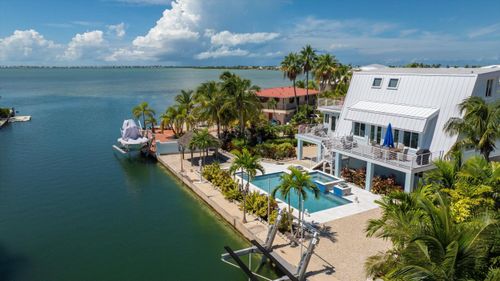 680 Cruikshank Is, Summerland Key, FL, 33042-4852 | Card Image