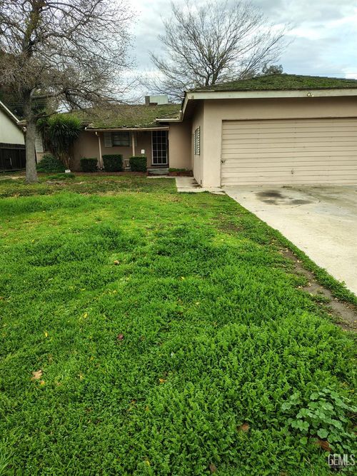 1801 University Ave, Bakersfield, CA, 93305-1611 | Card Image