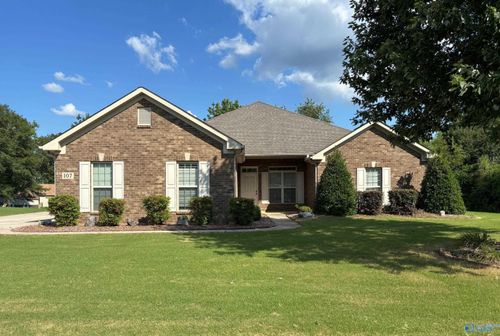 107 Genesis Dr, Huntsville, AL, 35811-7835 | Card Image