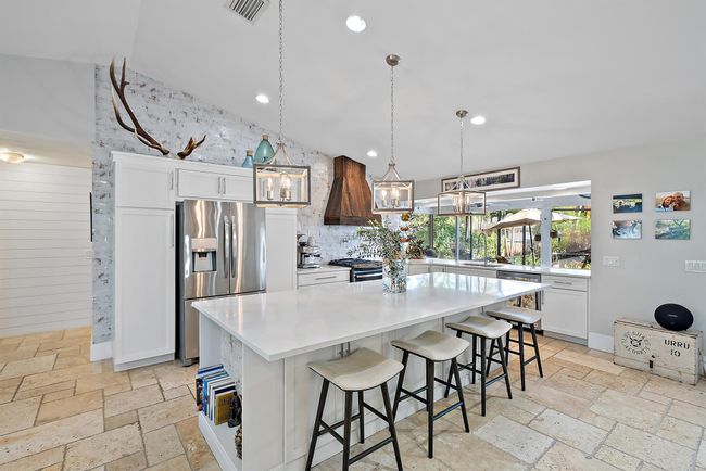 556 Sw Rustic Cir, House other with 3 bedrooms, 2 bathrooms and null parking in Stuart FL | Image 17