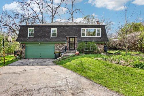 355 Council Trl, Lake In The Hills, IL, 60156-1506 | Card Image