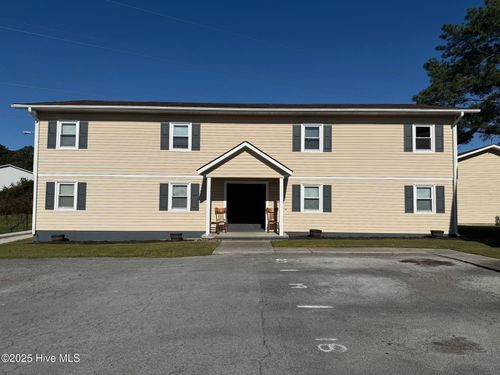 apt-17-2310 Indian Dr, Jacksonville, NC, 28546-5220 | Card Image