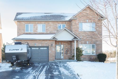 11 Moynes Crt, Lindsay, ON, K9V0L2 | Card Image