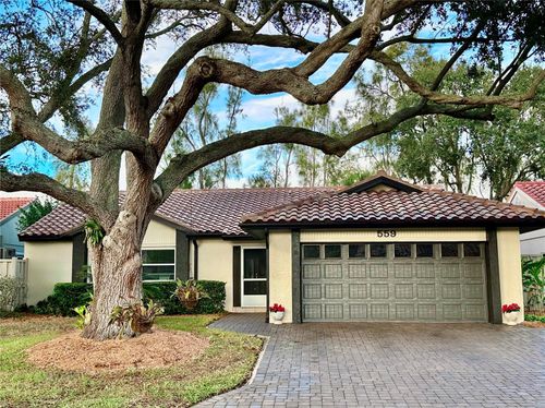 559 Quintana Pl Ne, ST PETERSBURG, FL, 33703-3102 | Card Image