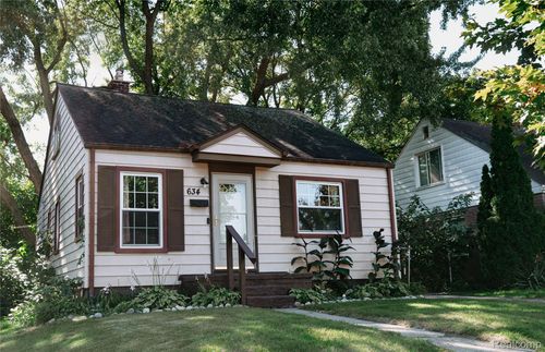 634 Wesbrook St, Pontiac, MI, 48340-3065 | Card Image