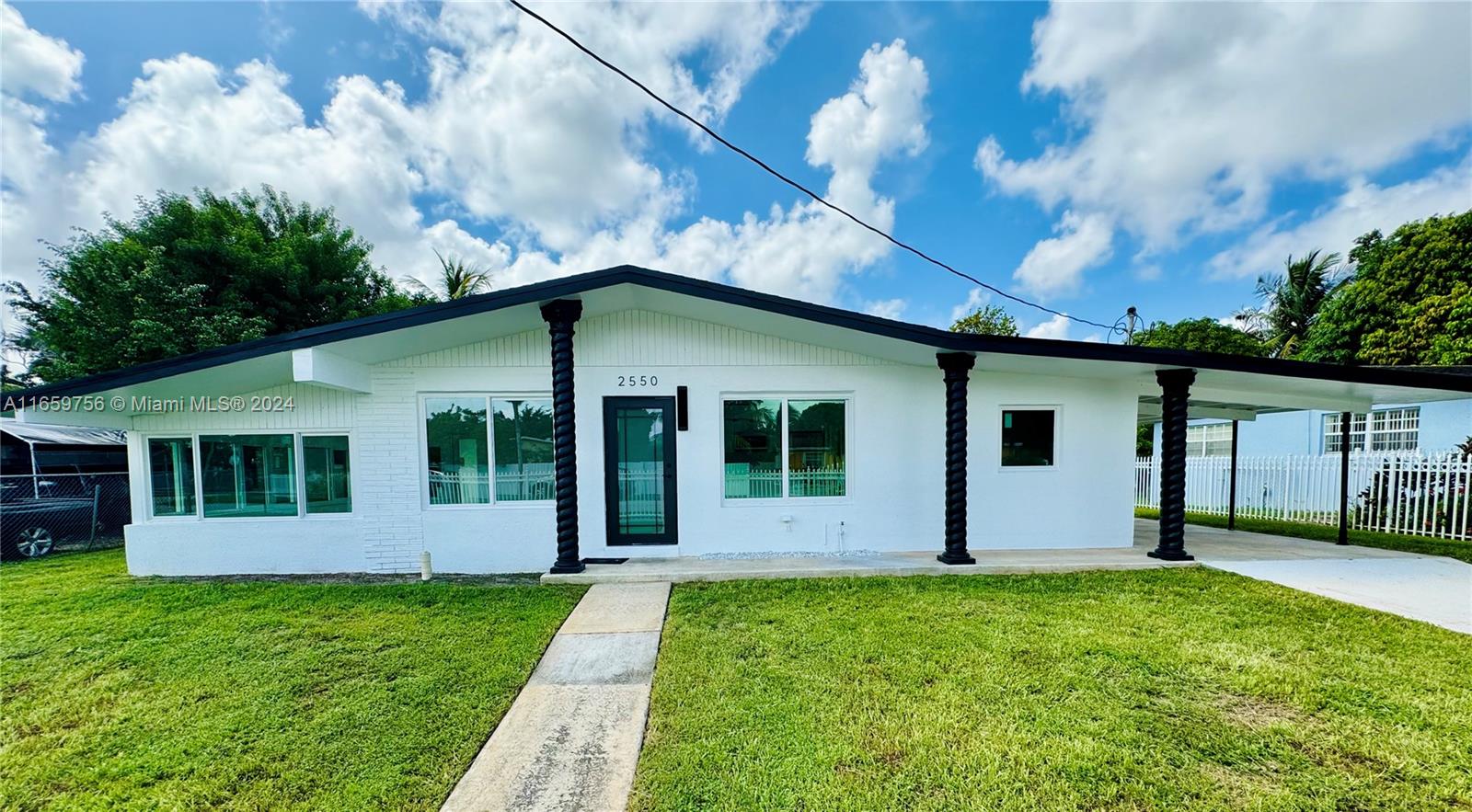 204th St, Miami Gardens, FL 33056