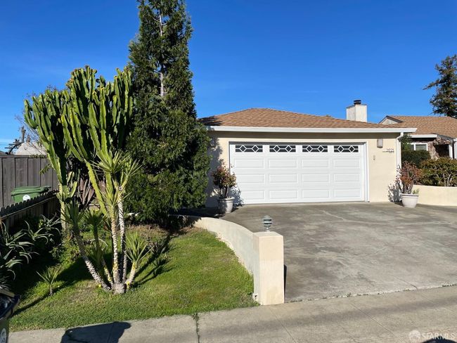 21723 Ada St, House other with 3 bedrooms, 2 bathrooms and 2 parking in Castro Valley CA | Image 8
